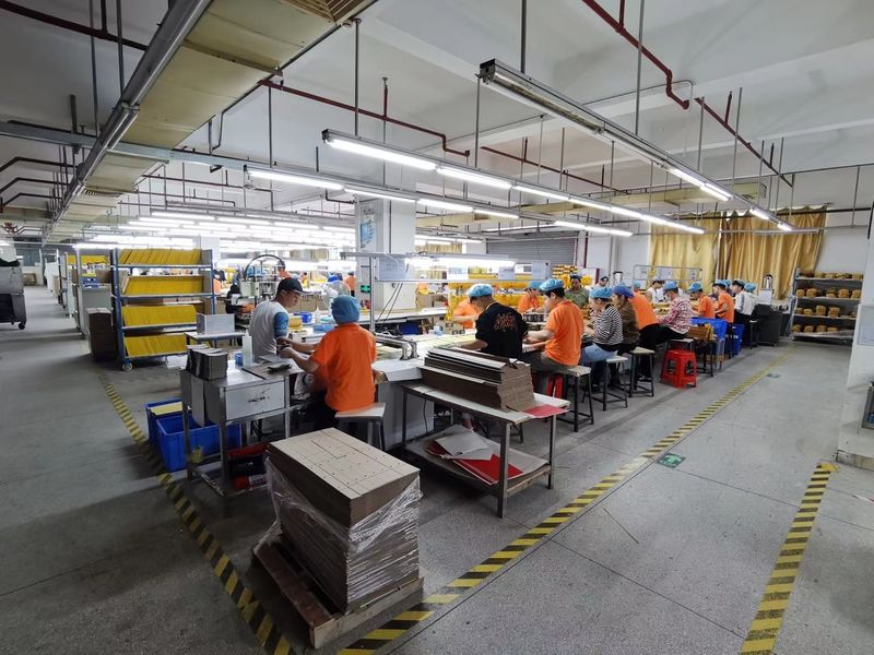 Dongguan Yongjian Paper Products Co., Ltd productielijn van de fabrikant
